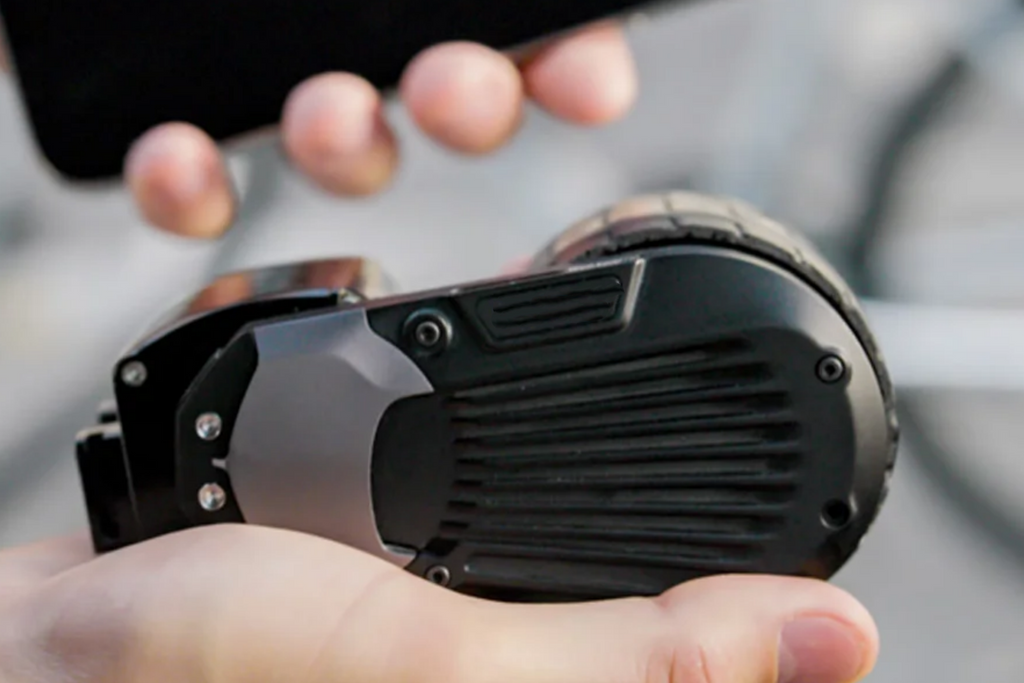 Palm-Sized E-Bike Conversion Kit : 750W / 40Nm / 2.3kg Total
